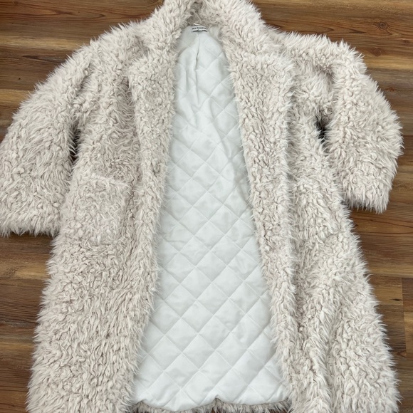 Coat - Picture 2 of 2